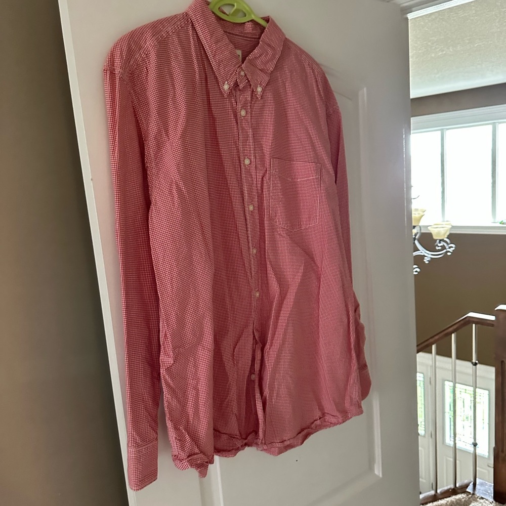 Old Navy Red Casual Button Down Shirt